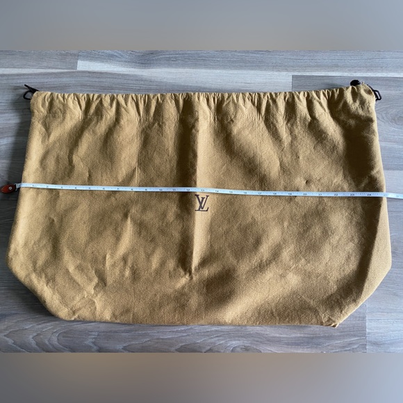 LOUIS VUITTON DRAWSTRING DUSTBAG - Picture 2 of 3